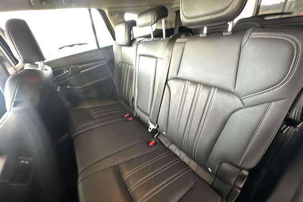 2023 Isuzu MU-X LS-T