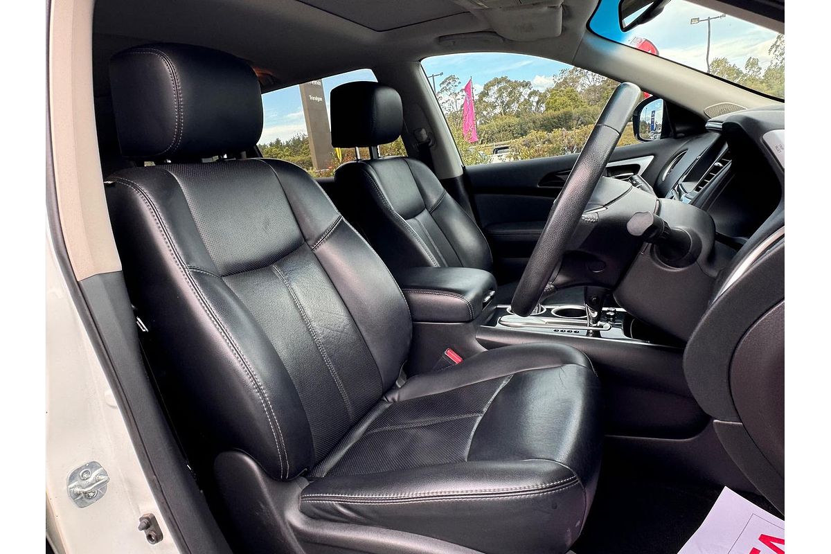 2016 Nissan Pathfinder Ti R52