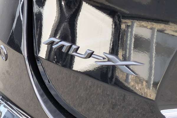 2025 Isuzu MU-X LS-M