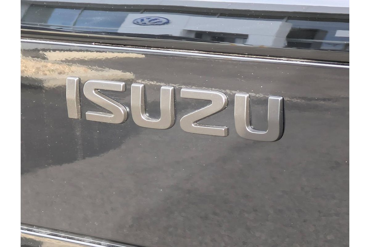 2025 Isuzu MU-X LS-M