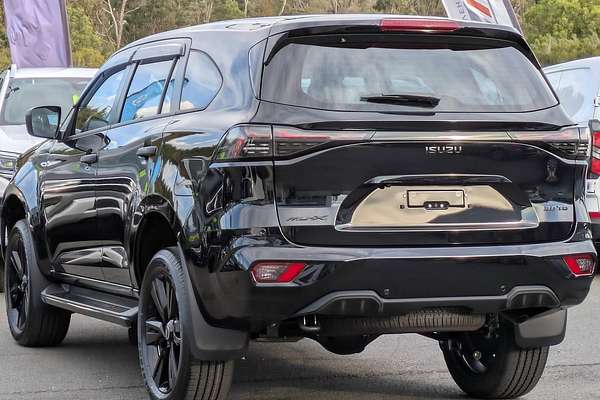 2025 Isuzu MU-X LS-M