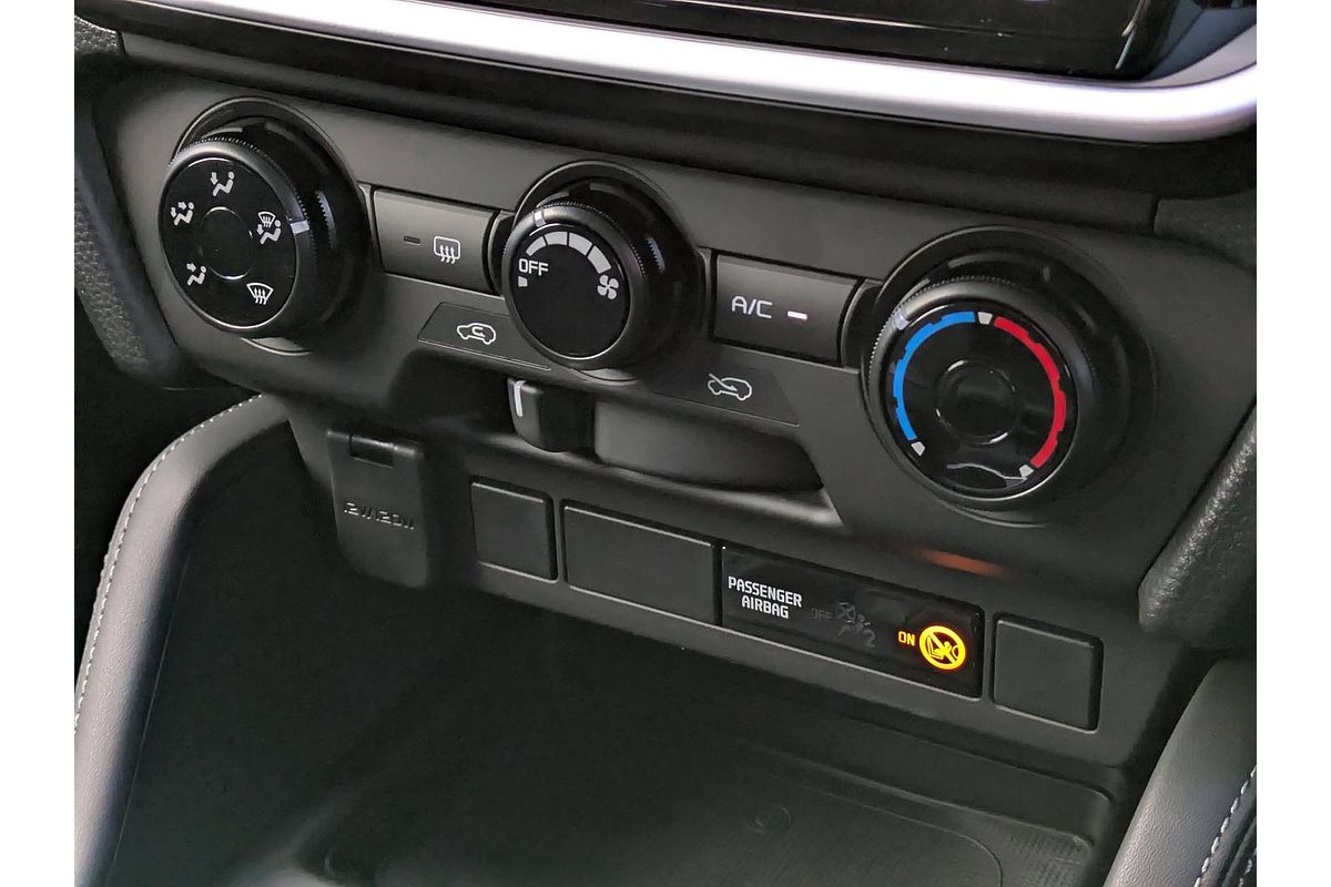 2025 Isuzu MU-X LS-M