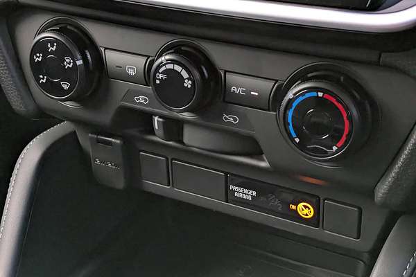 2025 Isuzu MU-X LS-M