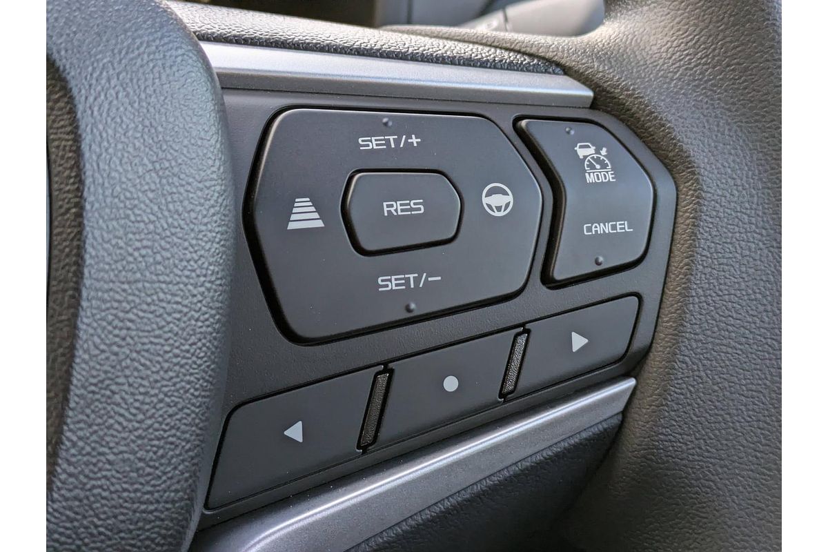2025 Isuzu MU-X LS-M