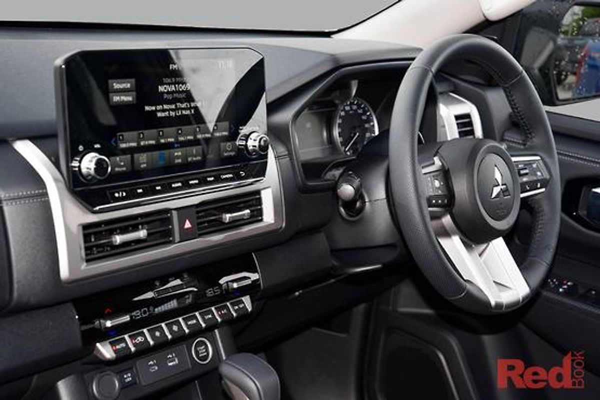 2025 Mitsubishi Triton GLS MV 4X4