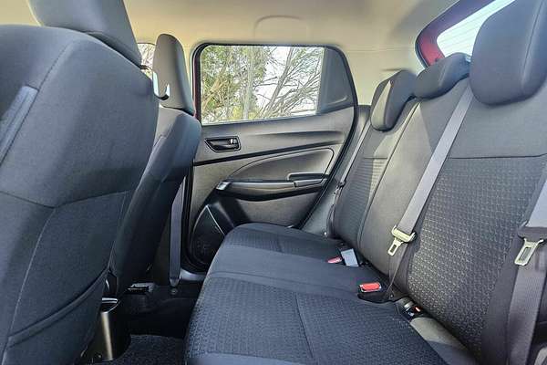 2017 Suzuki Swift GL Navigator AL