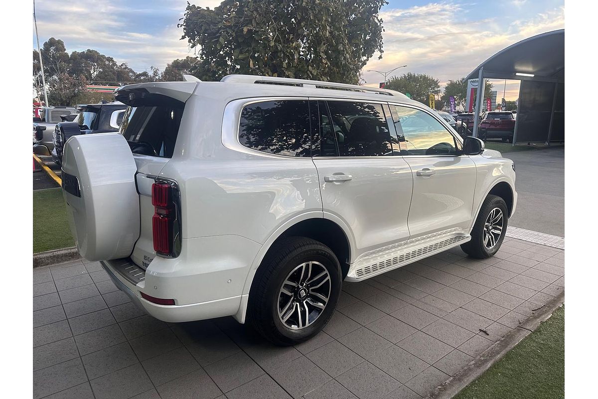 2024 GWM Tank 500 Lux Hybrid P03