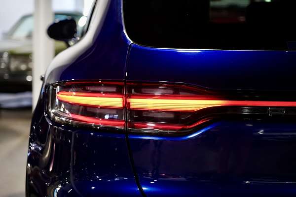 2022 Porsche Macan S 95B