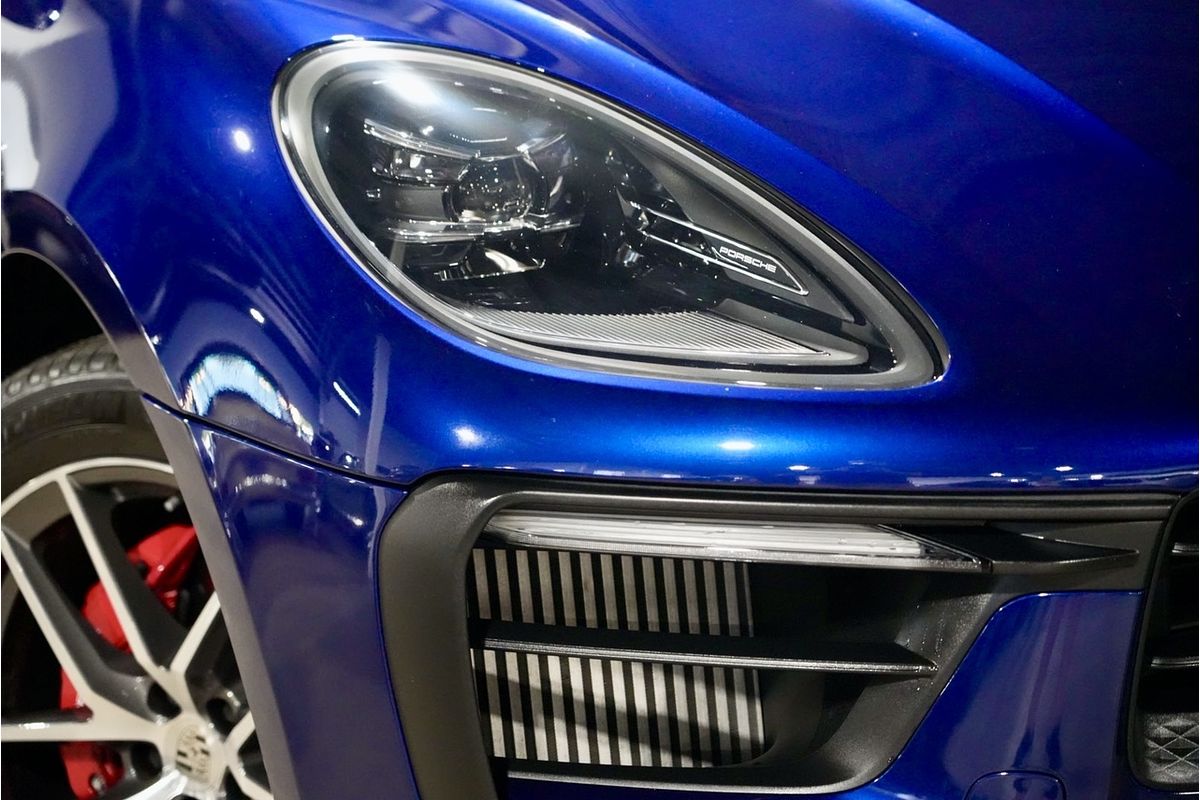 2022 Porsche Macan S 95B