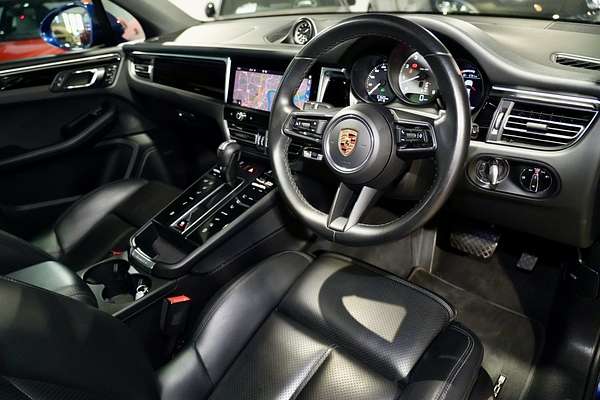 2022 Porsche Macan S 95B
