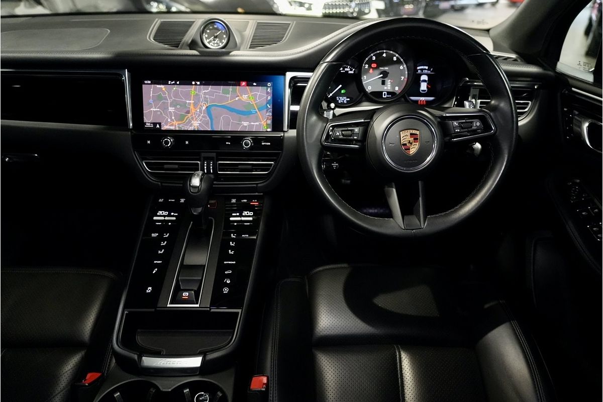 2022 Porsche Macan S 95B