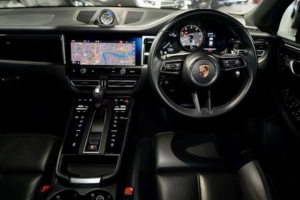 2022 Porsche Macan S 95B