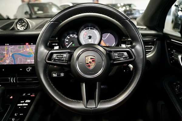 2022 Porsche Macan S 95B