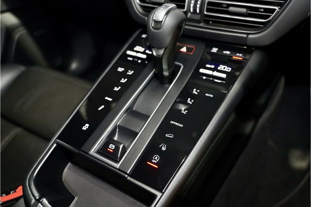 2022 Porsche Macan S 95B