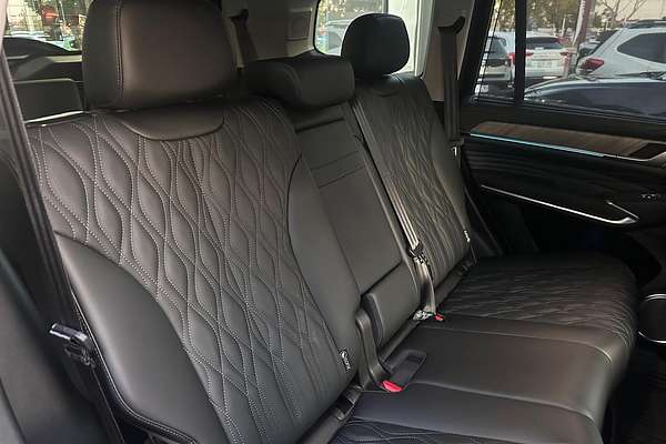 2025 GWM Tank 500 Ultra Hybrid P03
