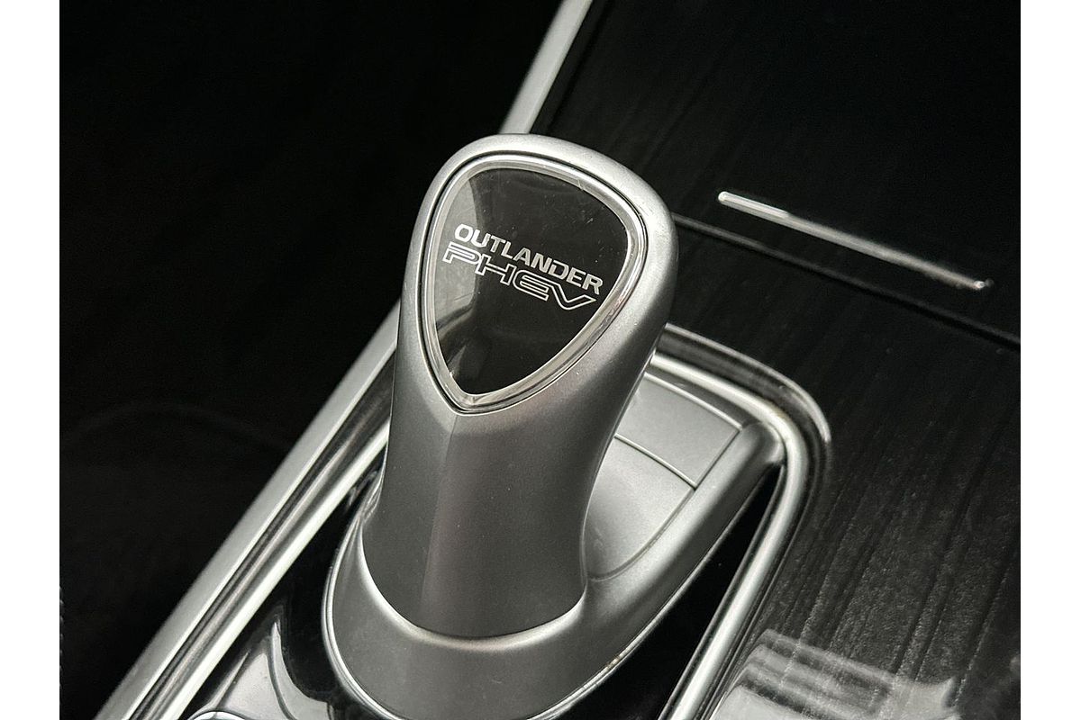 2018 Mitsubishi Outlander PHEV Exceed ZK