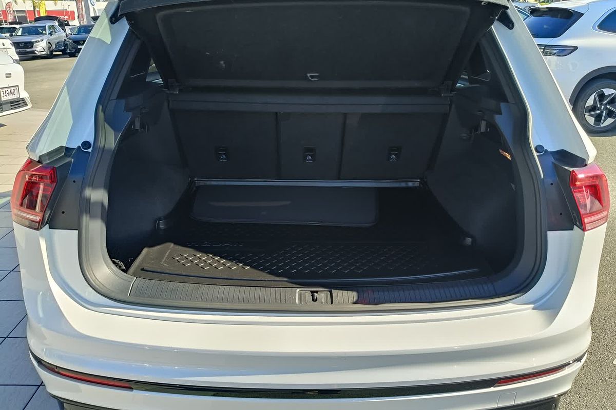 2018 Volkswagen Tiguan Wolfsburg Edition 5N