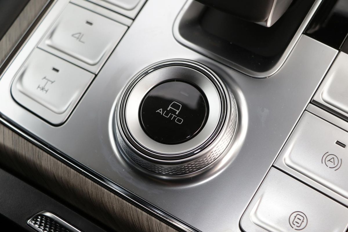 2025 GWM Tank 500 Ultra Hybrid P03