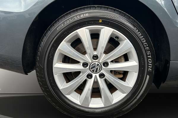 2013 Volkswagen PASSAT SEDAN TDI 103KW TL