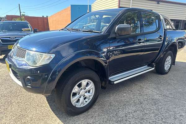 2013 Mitsubishi Triton GL-R MN 4X4