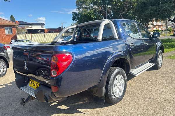 2013 Mitsubishi Triton GL-R MN 4X4