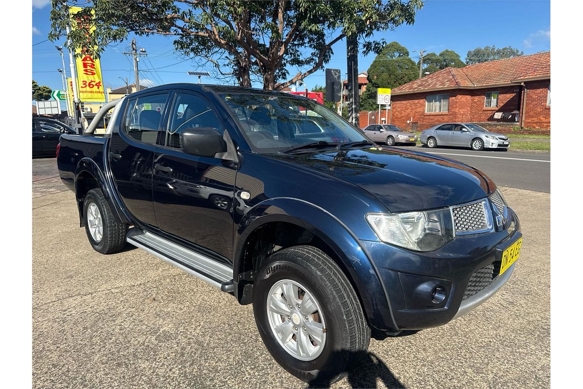 2013 Mitsubishi Triton GL-R MN 4X4