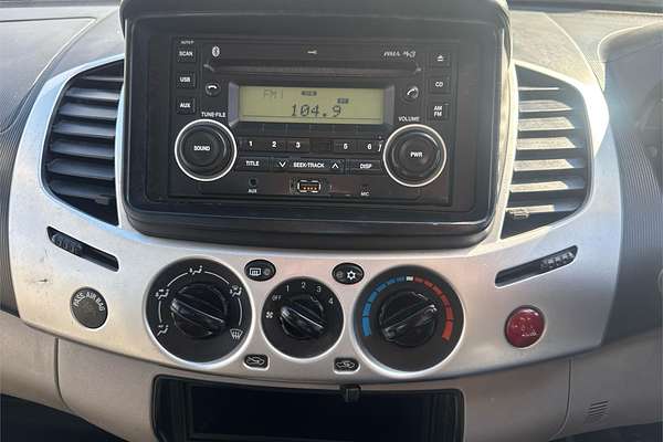 2013 Mitsubishi Triton GL-R MN 4X4