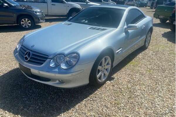 2005 Mercedes Benz SL500  R230