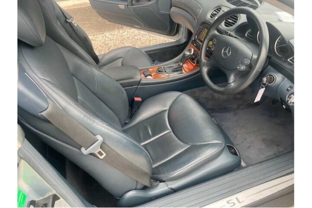 2005 Mercedes Benz SL500  R230