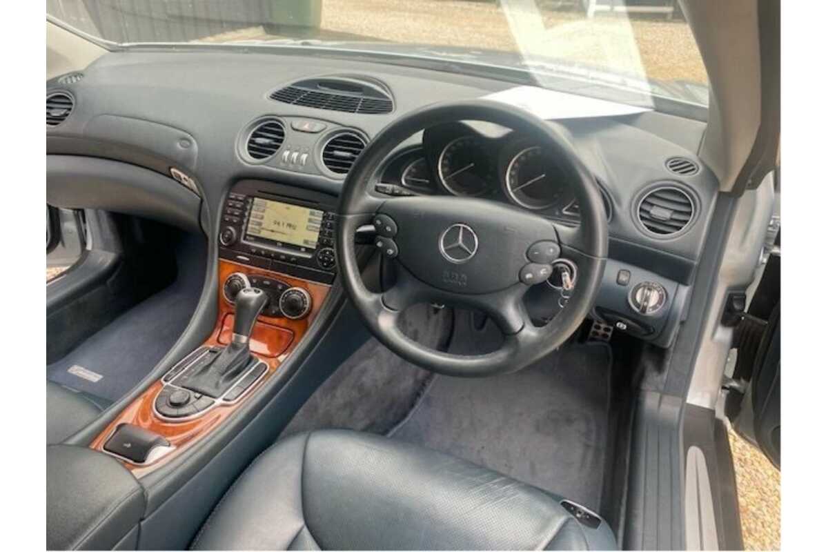 2005 Mercedes Benz SL500  R230