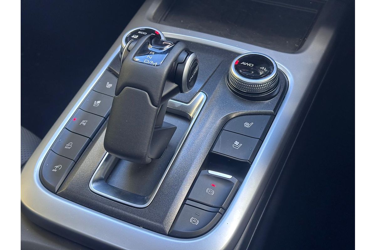 2023 GWM Tank 300 Ultra Hybrid P01