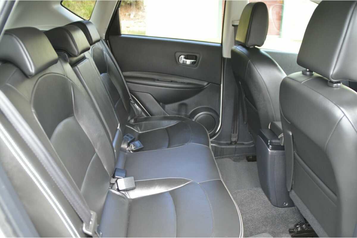 2012 Nissan Dualis Ti-L Hatch X-tronic 2WD J10W Series 3 MY12