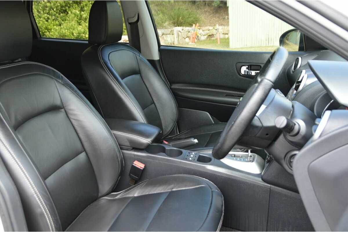2012 Nissan Dualis Ti-L Hatch X-tronic 2WD J10W Series 3 MY12