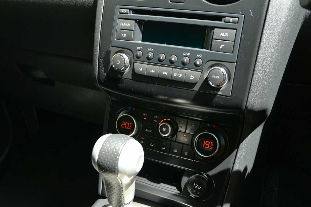 2012 Nissan Dualis Ti-L Hatch X-tronic 2WD J10W Series 3 MY12