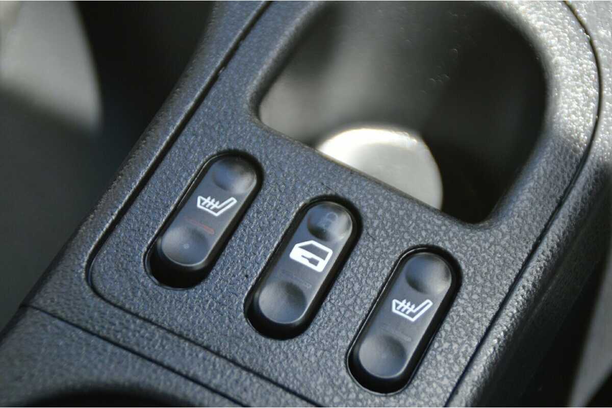 2012 Nissan Dualis Ti-L Hatch X-tronic 2WD J10W Series 3 MY12