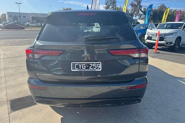 2024 Mitsubishi Outlander Black Edition ZM