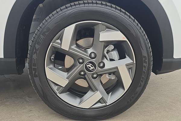 2024 Hyundai Venue Active QX.V5