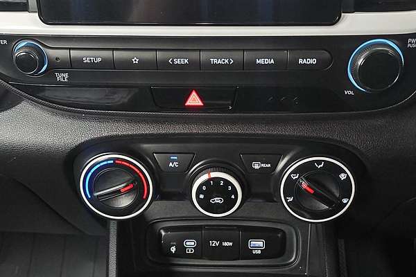 2024 Hyundai Venue Active QX.V5