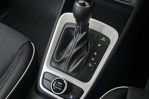 2024 Hyundai Venue Active QX.V5