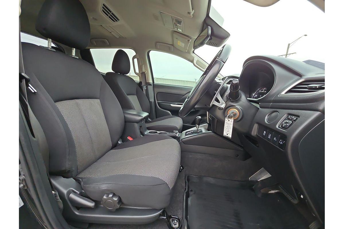 2019 Mitsubishi Triton GLS MR 4X4
