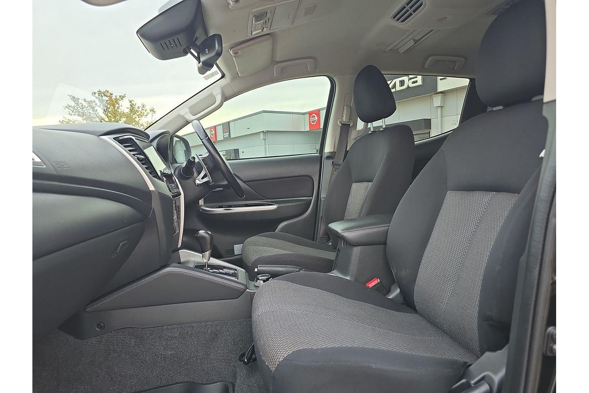 2019 Mitsubishi Triton GLS MR 4X4