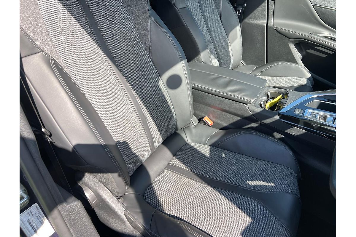 2018 Peugeot 5008 Allure P87