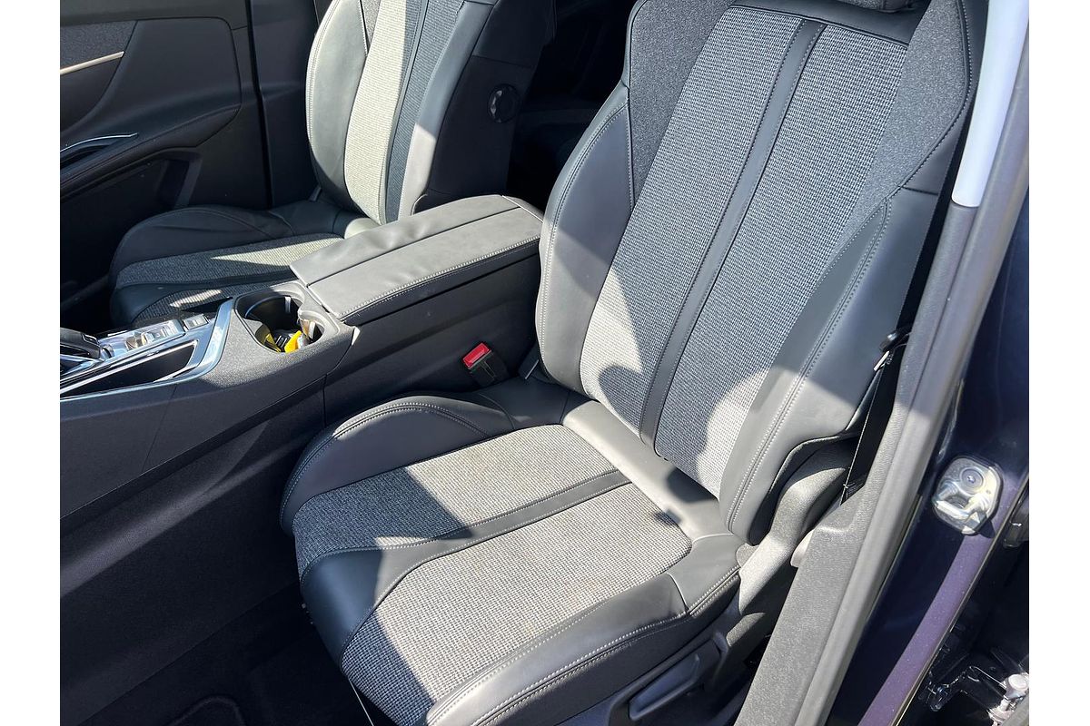 2018 Peugeot 5008 Allure P87