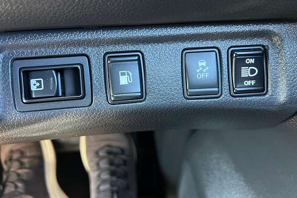 2015 Nissan Navara ST-X D23 4X4