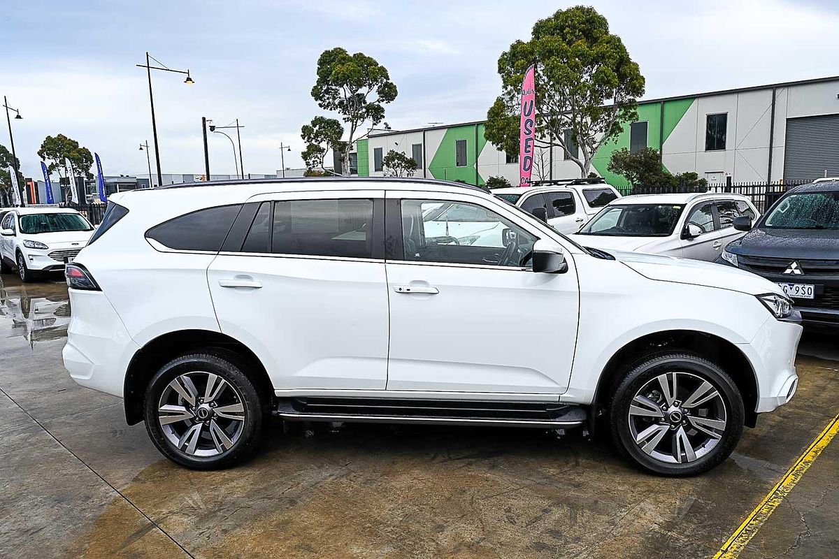 2023 Isuzu MU-X LS-T