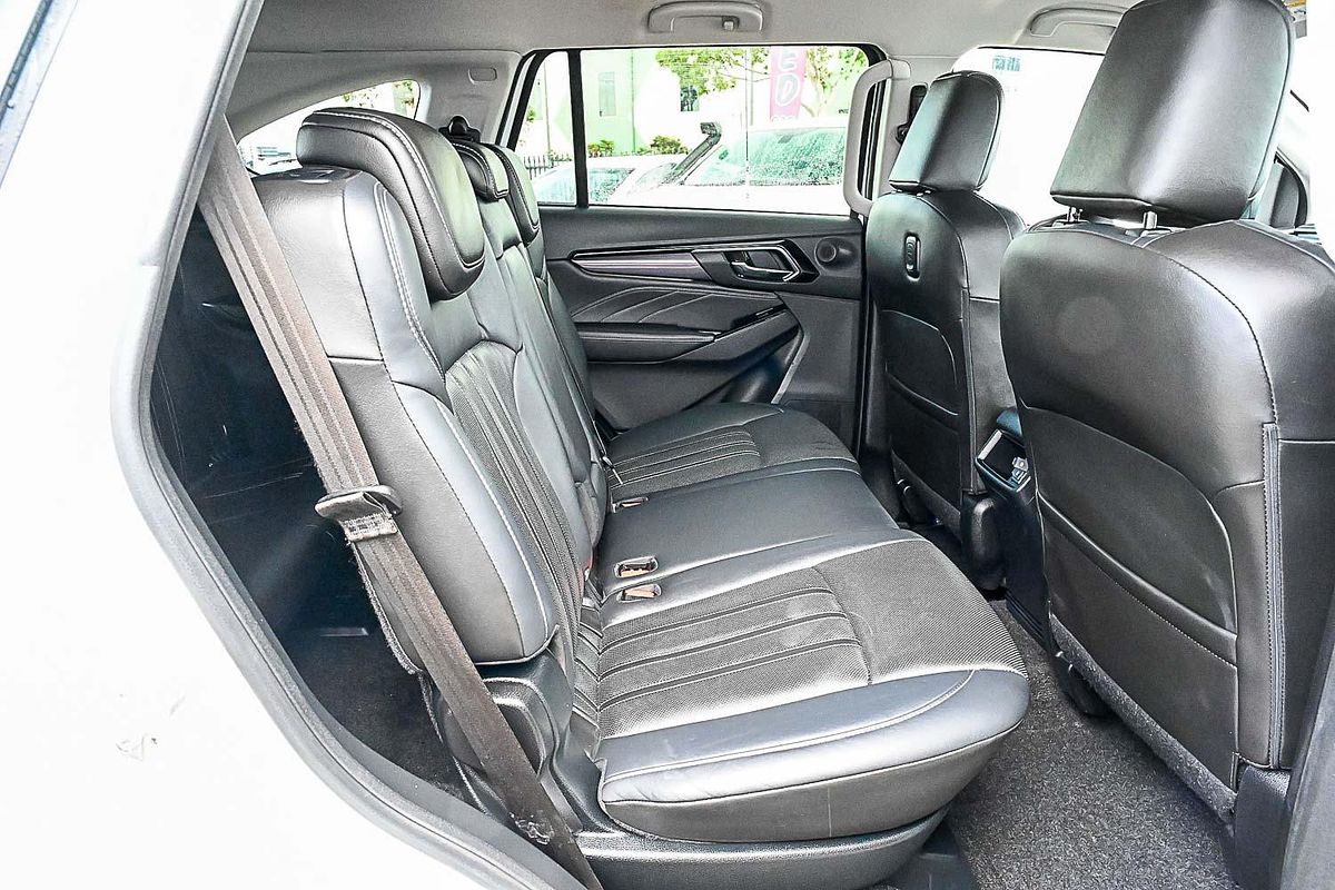 2023 Isuzu MU-X LS-T