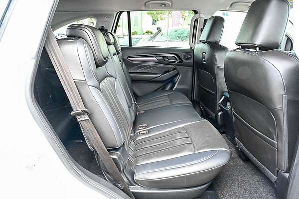 2023 Isuzu MU-X LS-T