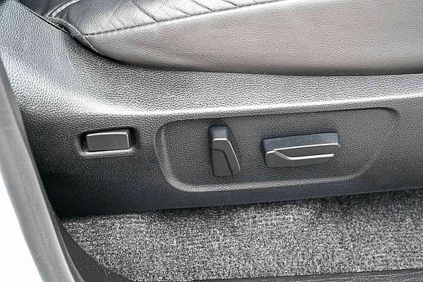 2023 Isuzu MU-X LS-T