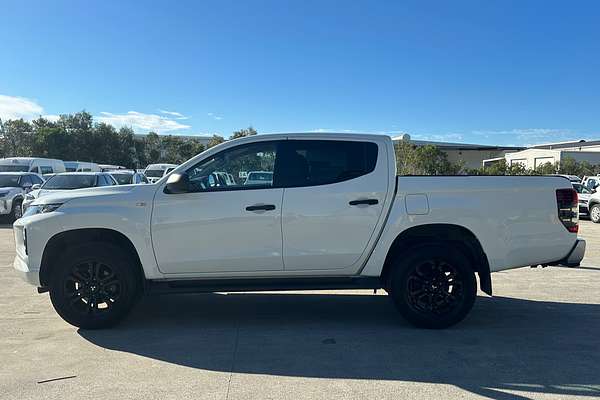 2023 Mitsubishi Triton GLX-R MR