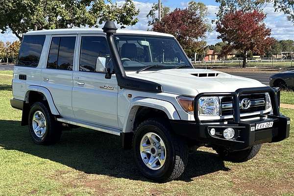 2019 Toyota Landcruiser GXL VDJ76R